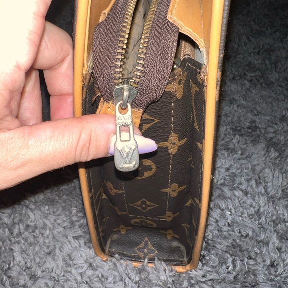 Vintage Louis Vuitton 60’s model - Picture 2 of 5